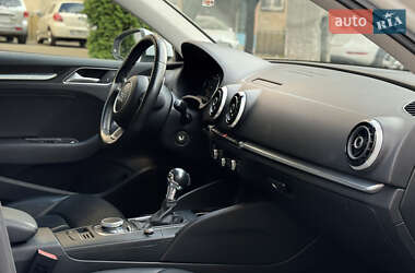 Седан Audi A3 2014 в 