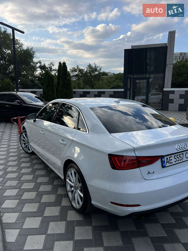 Седан Audi A3 2014 в Киеве