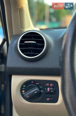 Хэтчбек Audi A3 2006 в 