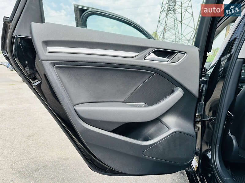 Седан Audi A3 2015 в Харькове