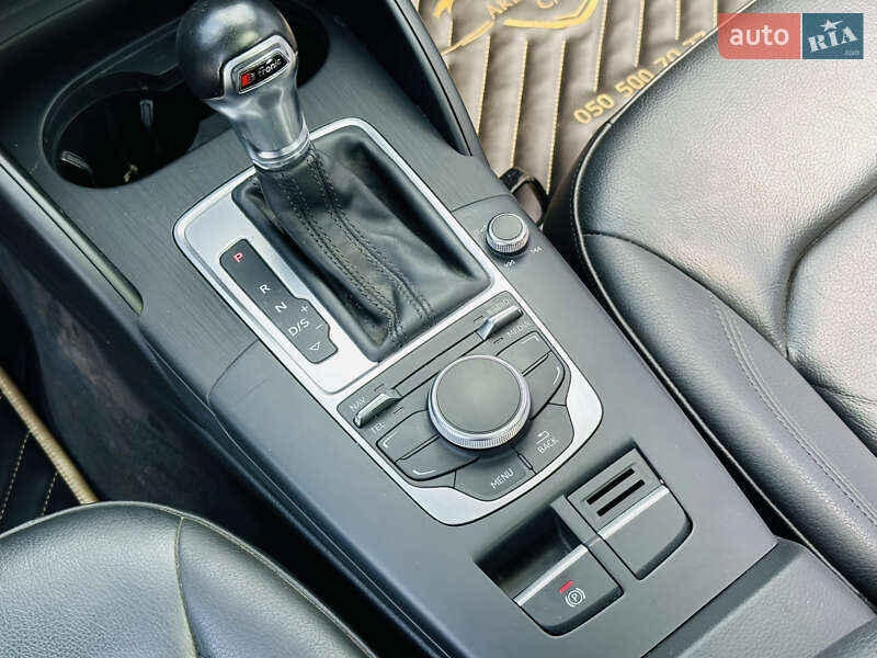 Седан Audi A3 2015 в Харькове