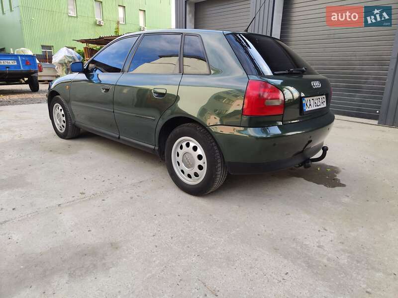 Хэтчбек Audi A3 1999 в Киеве