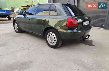 Хетчбек Audi A3 1999 в 