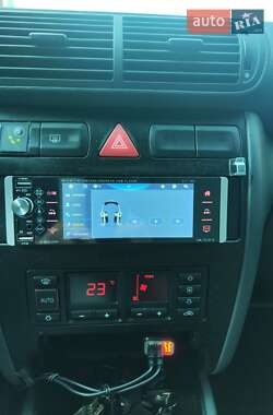 Хетчбек Audi A3 1999 в 