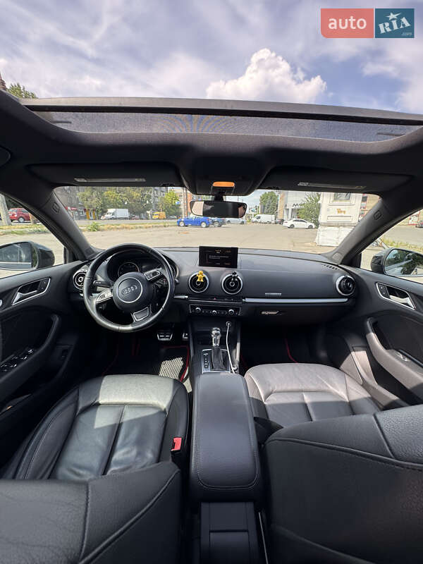 Седан Audi A3 2016 в Днепре