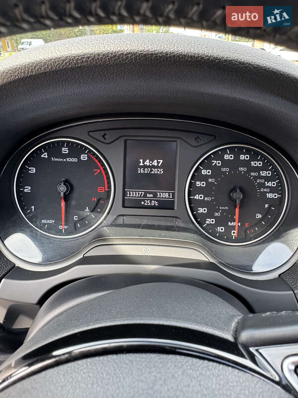 Седан Audi A3 2016 в Днепре