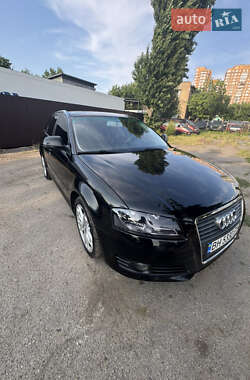 Хэтчбек Audi A3 2009 в 