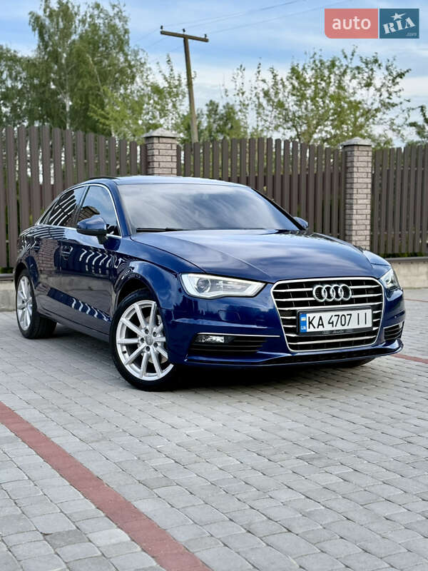 Седан Audi A3 2014 в 