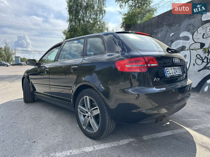 Хэтчбек Audi A3 2011 в Луцке
