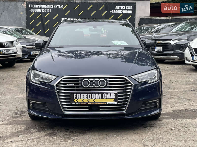 Хэтчбек Audi A3 2017 в Львове
