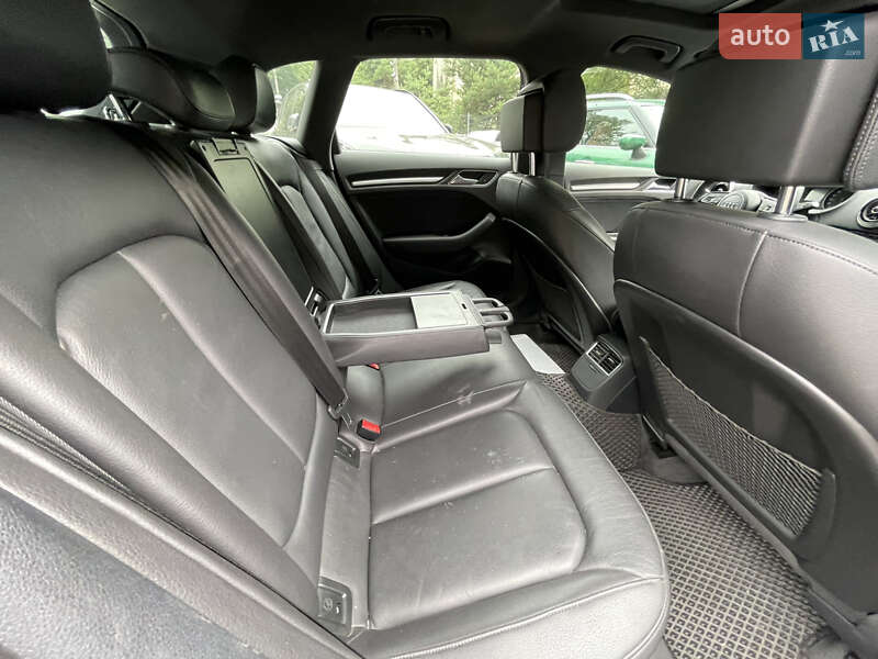 Хэтчбек Audi A3 2017 в Львове