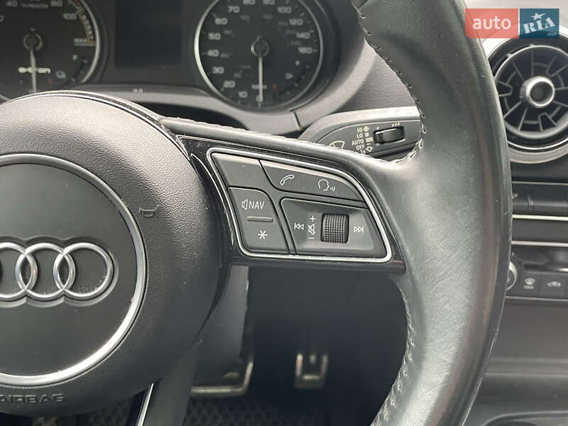 Хэтчбек Audi A3 2017 в Львове
