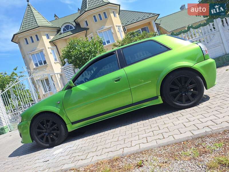 Хетчбек Audi A3 1997 в Чернівцях