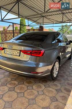 Седан Audi A3 2015 в 