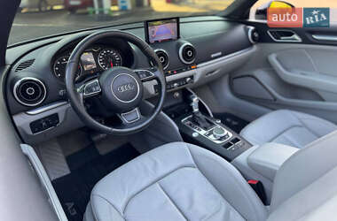Кабриолет Audi A3 2014 в 