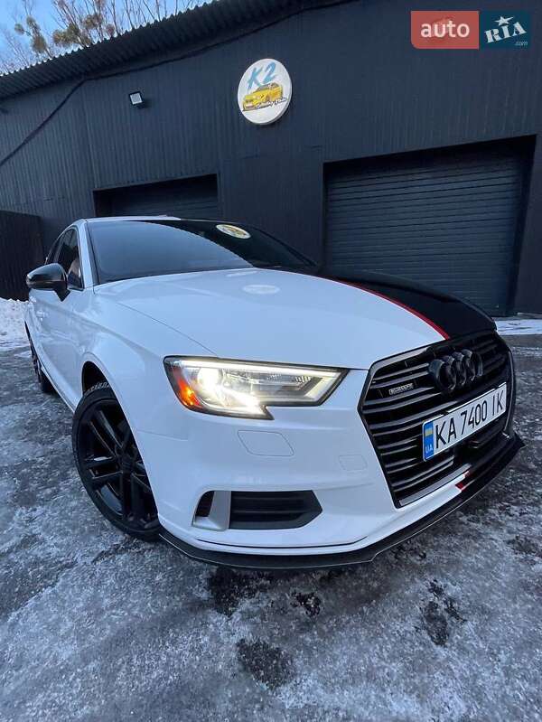 Седан Audi A3 2017 в Киеве