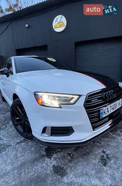 Седан Audi A3 2017 в 