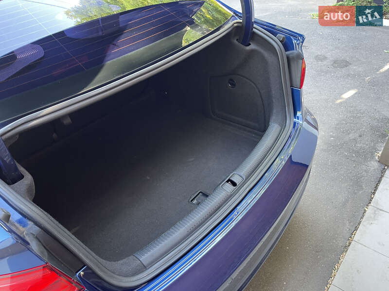 Седан Audi A3 2015 в Одессе