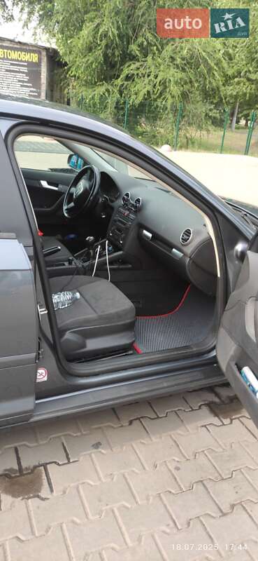 Хетчбек Audi A3 2006 в Кривому Розі