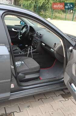 Хетчбек Audi A3 2006 в 