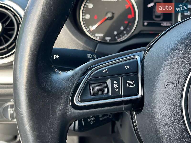 Седан Audi A3 2016 в Львові