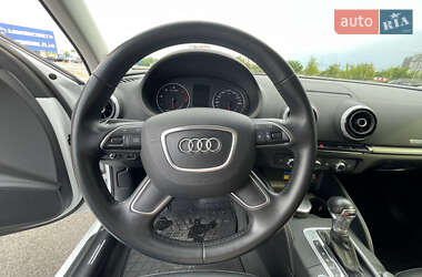 Седан Audi A3 2016 в 