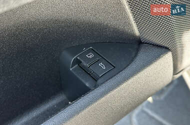 Хэтчбек Audi A3 2012 в 