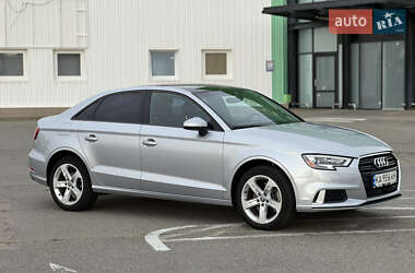 Седан Audi A3 2017 в 