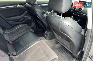 Хэтчбек Audi A3 2016 в 