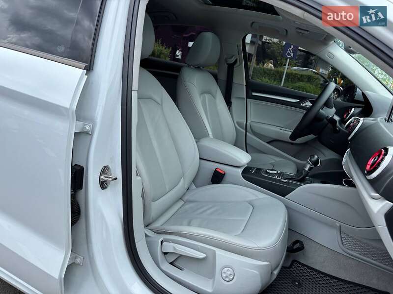 Седан Audi A3 2015 в Києві