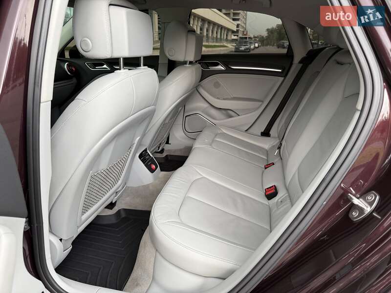 Седан Audi A3 2014 в Днепре