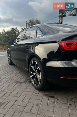 Седан Audi A3 2014 в 