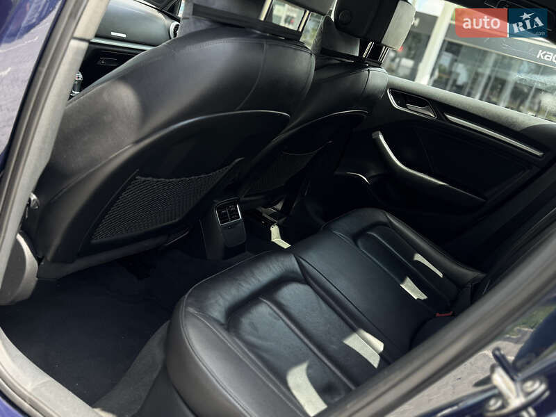 Седан Audi A3 2017 в Тульчине