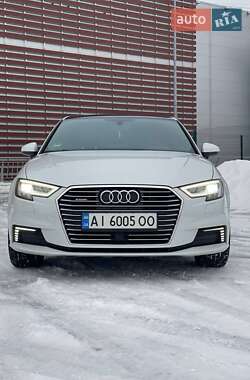 Хэтчбек Audi A3 2016 в Киеве