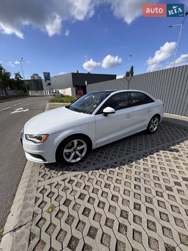 Седан Audi A3 2014 в Киеве