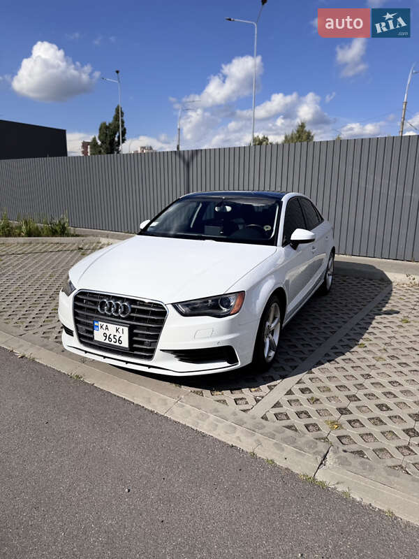 Седан Audi A3 2014 в Киеве