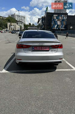 Седан Audi A3 2015 в 