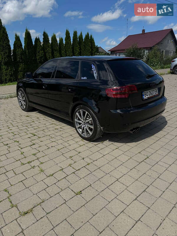 Хетчбек Audi A3 2009 в Пустомитах