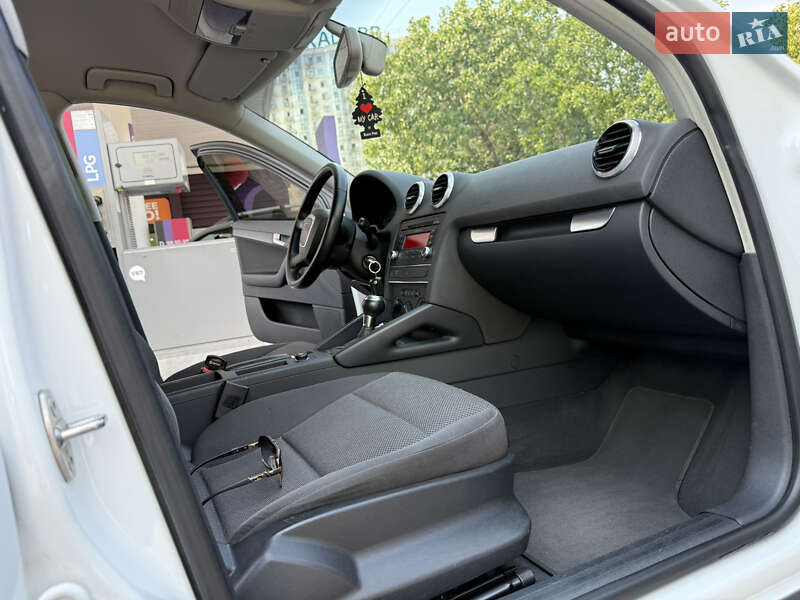 Хэтчбек Audi A3 2013 в Одессе