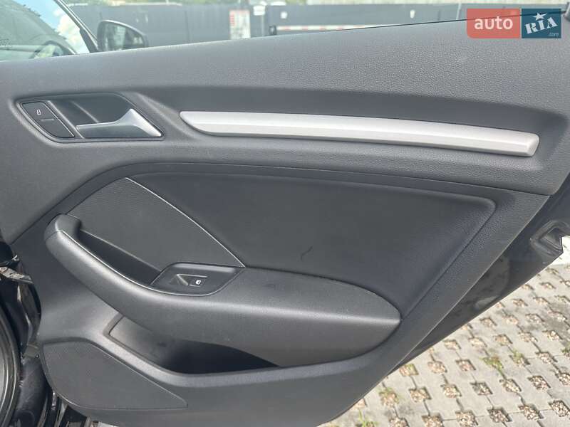 Седан Audi A3 2014 в Киеве