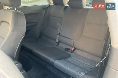 Хэтчбек Audi A3 2004 в 