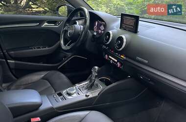 Хэтчбек Audi A3 2017 в 