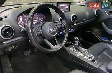 Хэтчбек Audi A3 2017 в 