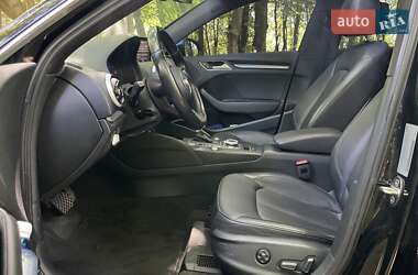 Хэтчбек Audi A3 2017 в 