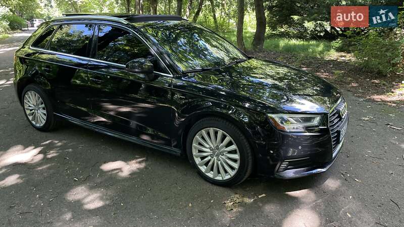 Хэтчбек Audi A3 2017 в Львове фото 6 Хэтчбек Audi A3 2017 в Львове
