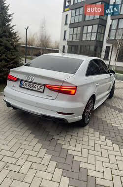 Седан Audi A3 2018 в 