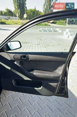 Хэтчбек Audi A3 2001 в 