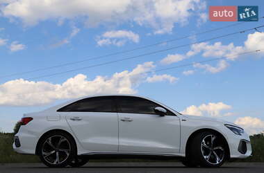 Седан Audi A3 2021 в 