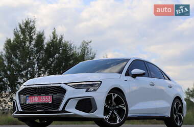Седан Audi A3 2021 в 