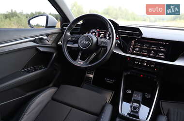 Седан Audi A3 2021 в 